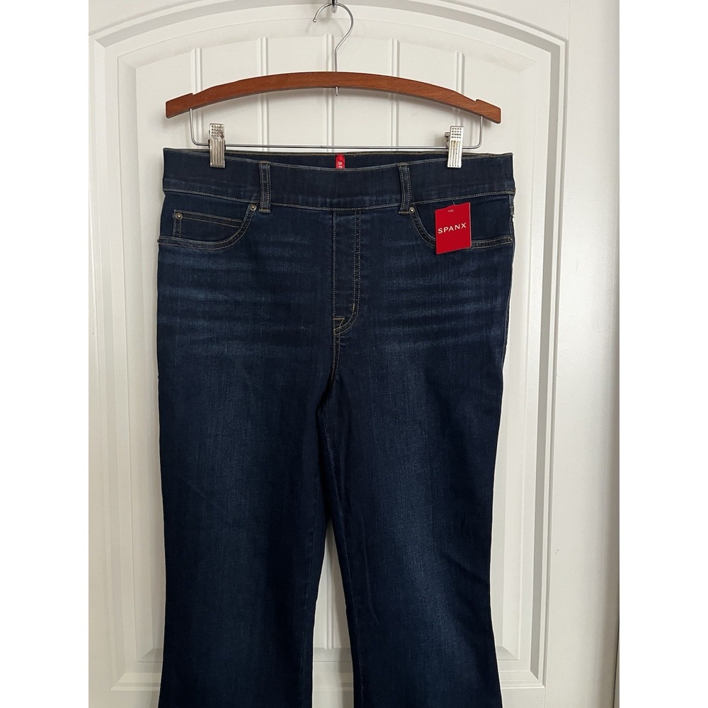 New! Spanx Kick Flare Pull On Jeans Womens Lg Dark Indigo Blue Stretch Denim 652 - Picture 4 of 6